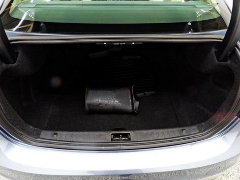 Used 2017 Volvo S60 T5 Inscription image 13