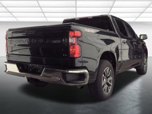 Used 2024 Chevrolet Silverado 1500 LT AWD/4WD image 17