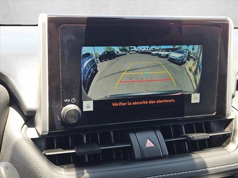 Used 2025 Toyota RAV4 XLE FWD image 19
