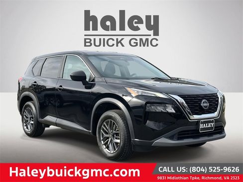 Used 2023 Nissan Rogue S image 1
