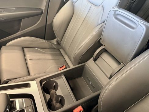 Used 2024 Audi Q5 2.0T Premium w/ Summer of Audi Package image 26