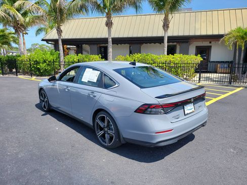 Used 2024 Honda Accord Sport image 8