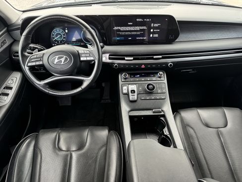 Used 2023 Hyundai Palisade Limited FWD image 13