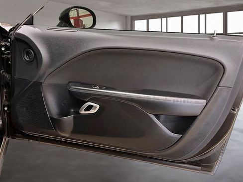 Used 2015 Dodge Challenger R/T w/ Quick Order Package 22B R/T RWD image 21