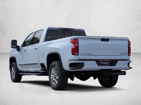 New 2026 Chevrolet Silverado 2500 High Country w/ High Country Premium Package AWD/4WD image 7