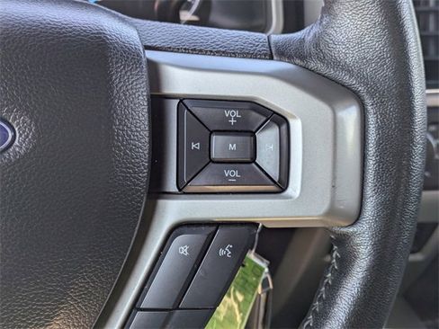 Used 2019 Ford F350 Lariat image 26