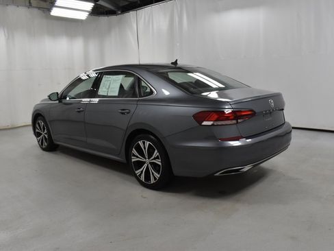 Used 2020 Volkswagen Passat 2.0T SEL image 7