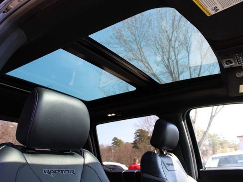 Used 2018 Ford F150 Raptor w/ Equipment Group 802A Luxury image 35