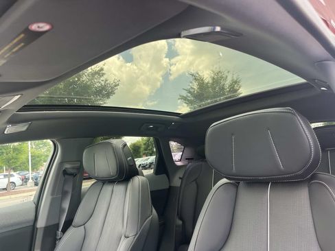 Certified 2025 Cadillac Optiq Sport 2 w/ LPO, Floor Liner Package AWD/4WD image 27