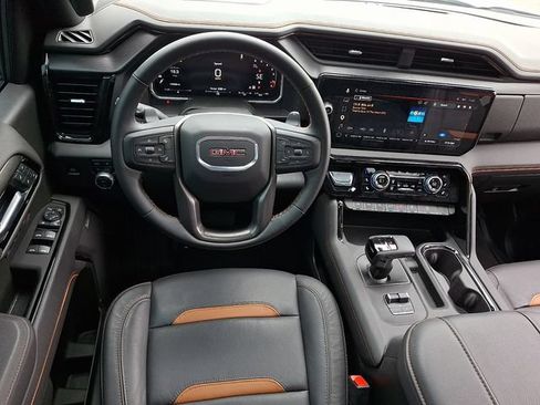 Used 2026 GMC Sierra 1500 AT4 w/ AT4 Premium Package AWD/4WD image 11