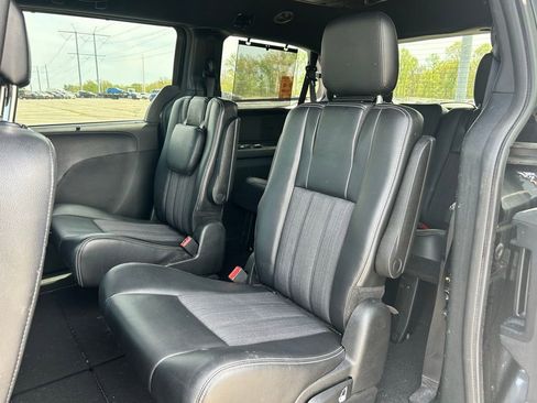 Used 2013 Chrysler Town & Country S image 16