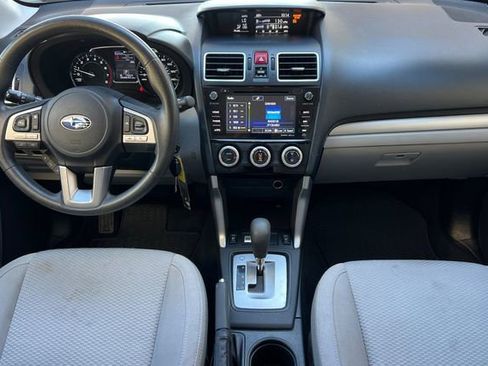 Used 2018 Subaru Forester 2.5i Premium image 17