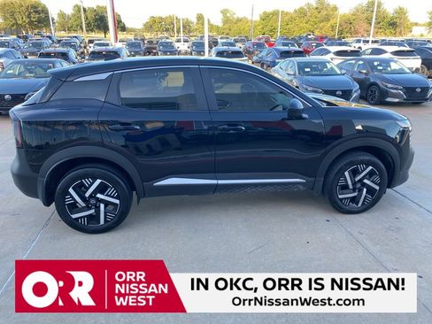 Used 2025 Nissan Kicks SV w/ Interior Electronics Package image 6