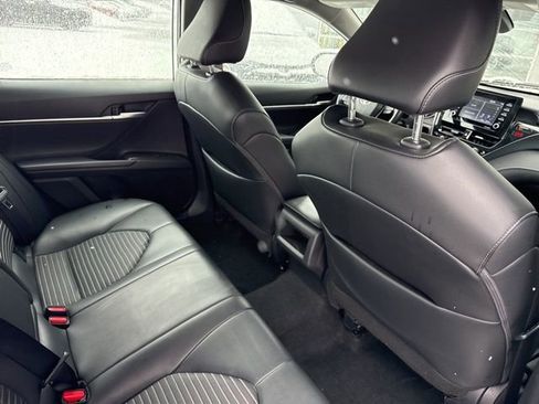Used 2024 Toyota Camry SE image 32