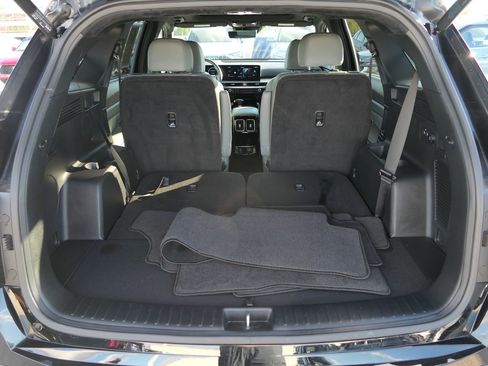 Certified 2024 Kia Sorento SX Prestige w/ Sage Leather Package image 23