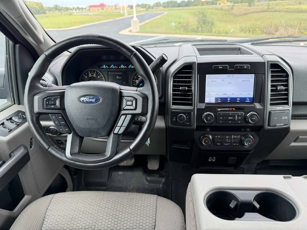 Used 2020 Ford F150 XLT w/ Equipment Group 302A Luxury AWD/4WD image 28