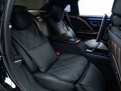 Used 2023 Mercedes-Benz Maybach S 680 4MATIC image 28