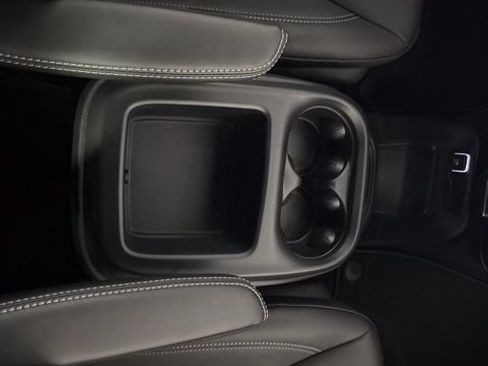 New 2026 Chrysler Pacifica Select AWD/4WD image 35