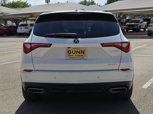Used 2024 Acura MDX w/ Technology Package AWD/4WD image 4