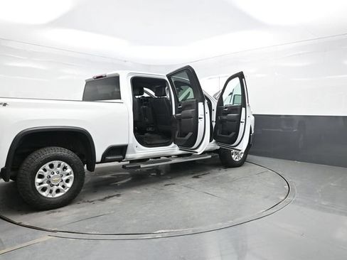 Used 2023 Chevrolet Silverado 2500 LTZ w/ Safety Package AWD/4WD image 42