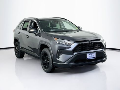 Used 2021 Toyota RAV4 LE w/ Carpet Mat Package (TMS) AWD/4WD image 3