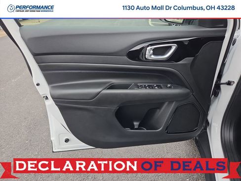 New 2026 Jeep Compass Latitude image 18