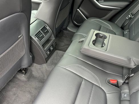 New 2025 Jaguar F-PACE R-Dynamic S image 16