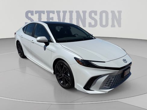 Used 2026 Toyota Camry XSE w/ Premium Package FWD image 7