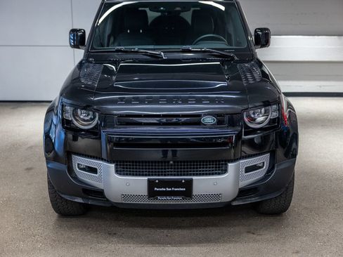 Used 2025 Land Rover Defender 110 S AWD/4WD image 8