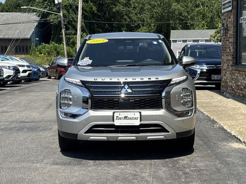 Used 2023 Mitsubishi Outlander SE AWD/4WD image 8