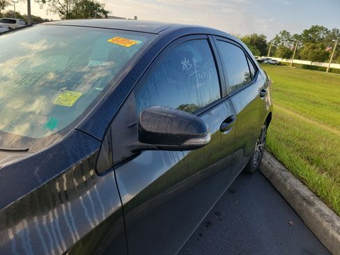 Used 2014 Toyota Corolla S FWD image 26