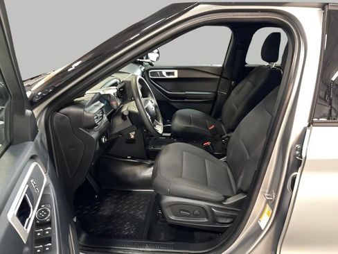 Used 2024 Ford Explorer 4WD Police Interceptor image 9