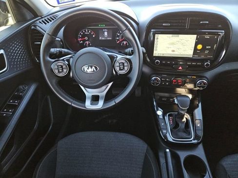 Used 2021 Kia Soul EX image 5