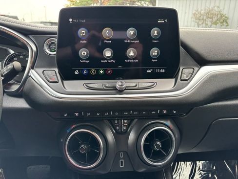 Used 2025 Chevrolet Blazer LT image 17