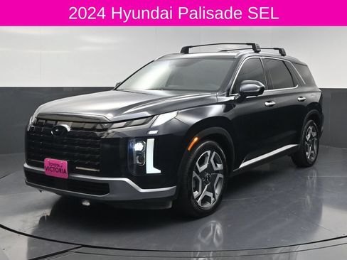 Used 2024 Hyundai Palisade SEL w/ Premium Package FWD image 2