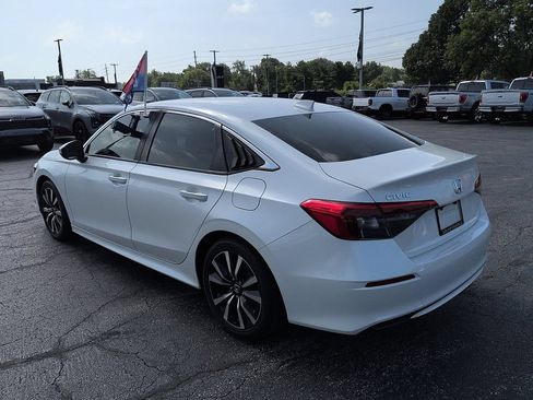 Used 2022 Honda Civic EX image 5
