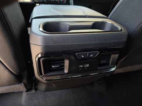 Used 2024 GMC Sierra 2500 AT4 w/ AT4 Premium Plus Package AWD/4WD image 25