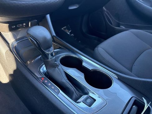 Used 2024 Chevrolet Malibu LT FWD image 18