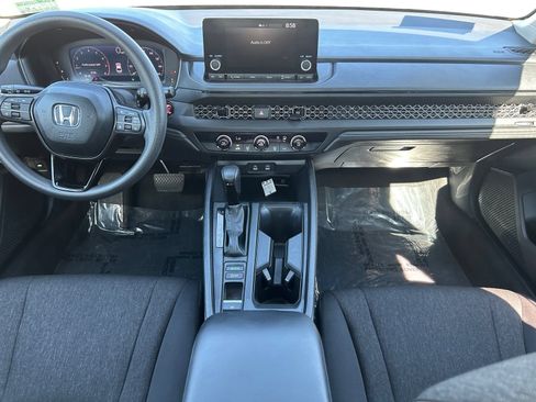 Used 2025 Honda Accord LX image 16