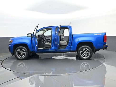 Used 2021 Chevrolet Colorado W/T w/ Custom Special Edition image 27