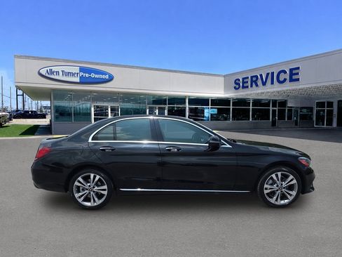 Used 2019 Mercedes-Benz C 300 4MATIC Sedan w/ Multimedia Package image 9