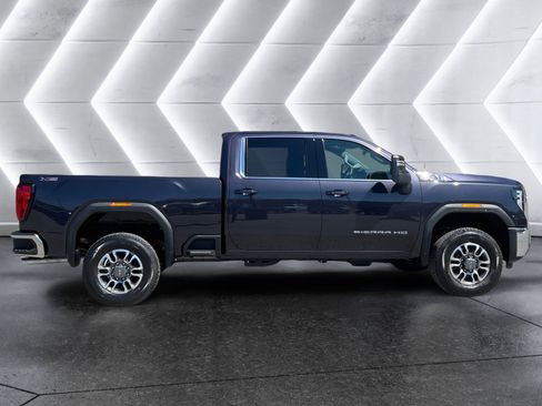 New 2026 GMC Sierra 2500 SLE w/ SLE Value Package; image 7