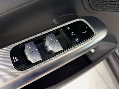 Certified 2026 Mercedes-Benz GLC 300 image 13