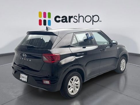 Used 2022 Hyundai Venue SE image 5