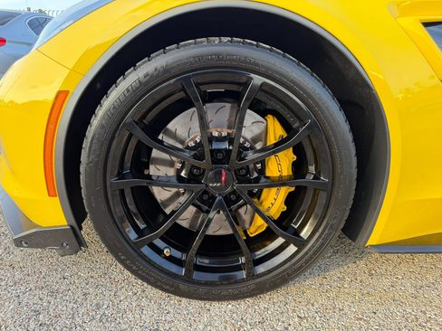 Used 2018 Chevrolet Corvette Grand Sport RWD image 23