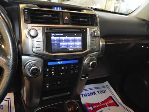 Used 2014 Toyota 4Runner Limited image 19
