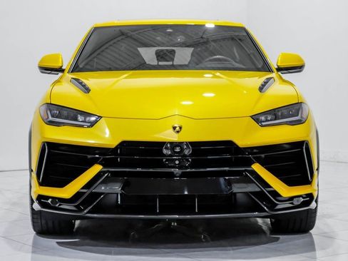 Used 2024 Lamborghini Urus Performante AWD/4WD image 2
