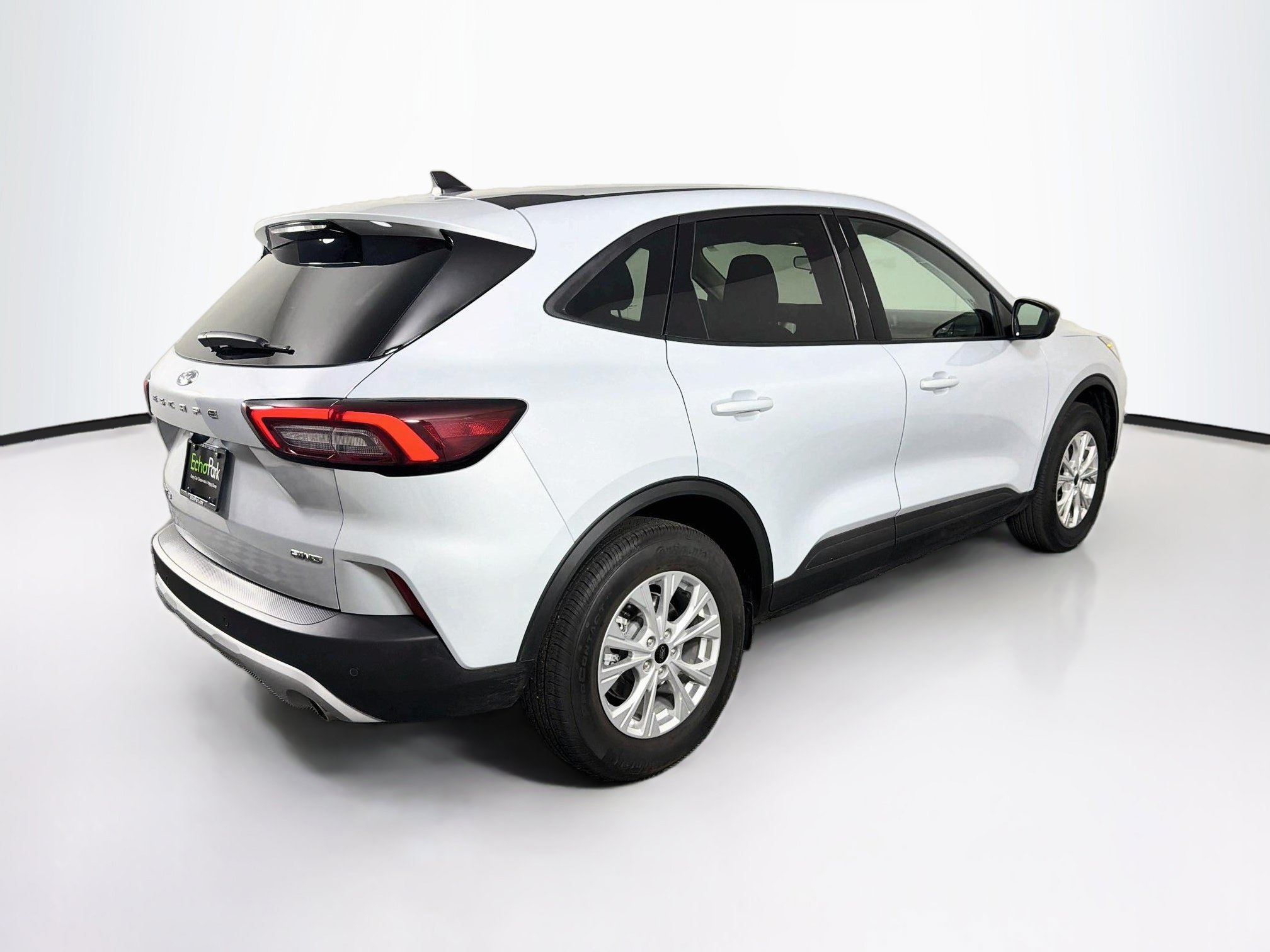 Used 2026 Ford Escape Active w/ Tech Pack #1 AWD/4WD image 9