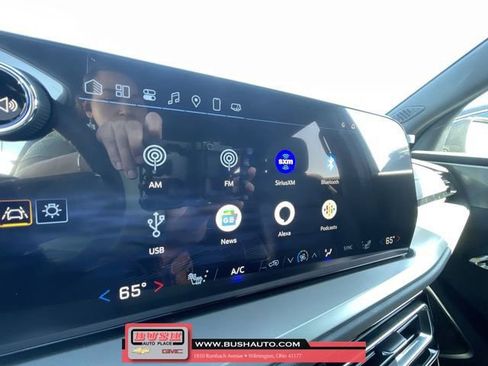 New 2025 Chevrolet Traverse LT w/ Enhanced Driving Package image 13