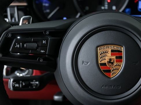 New 2026 Porsche Macan image 10